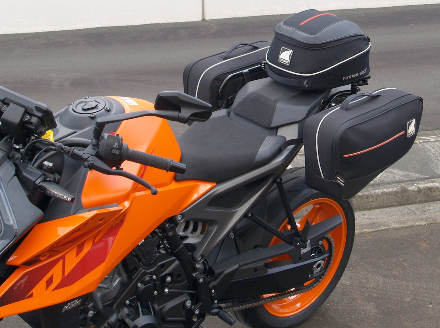 KTM 990 Duke (24 - >) Accessories