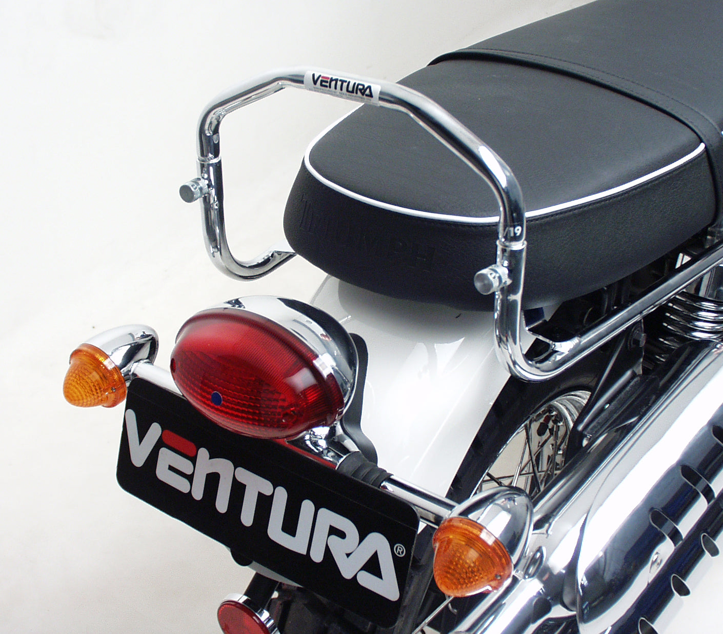 Triumph Scrambler 900 (Black Finish) (06-16) Accessories